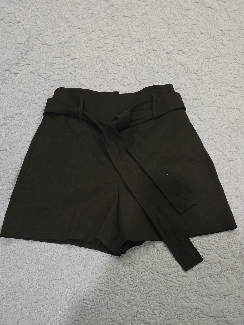 Theory Eco Crunch Black High-Waist Tie Belt Shorts Size 4! New W/O Tags!